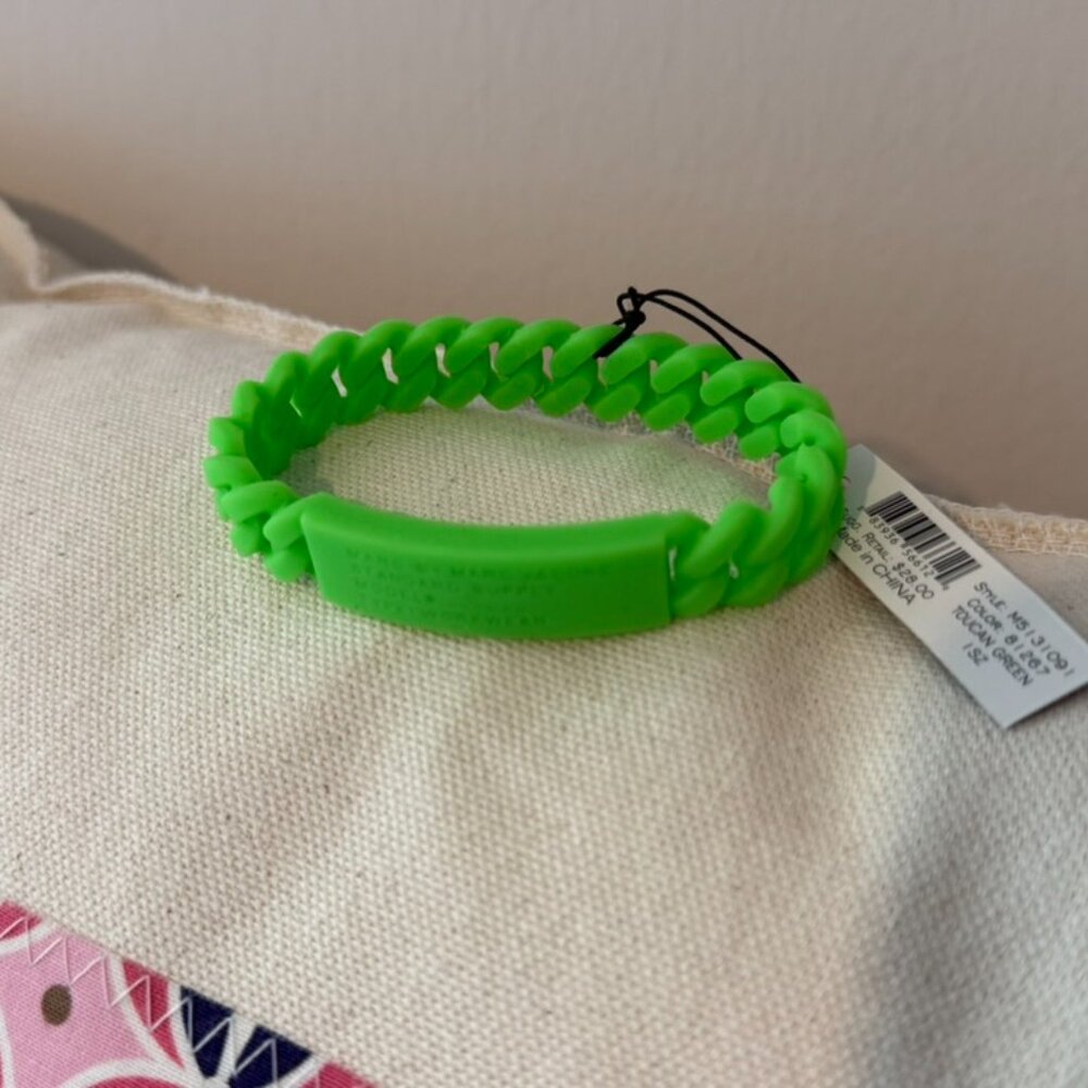 NWT MARC BY MARC JACOBS - silicone braided bracelet (Toucan Green)